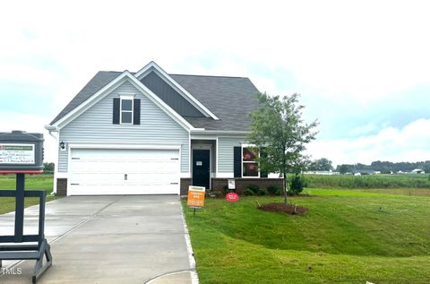 14 E American Marigold Drive 65 Benson NC 27504