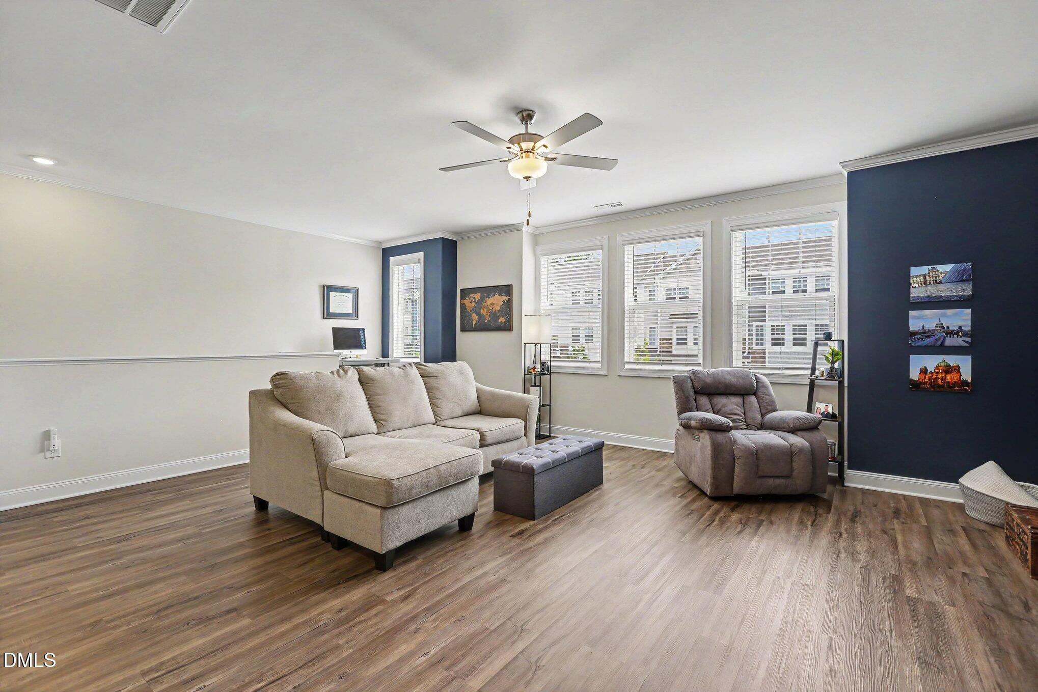 6903 Woodland Stream Place