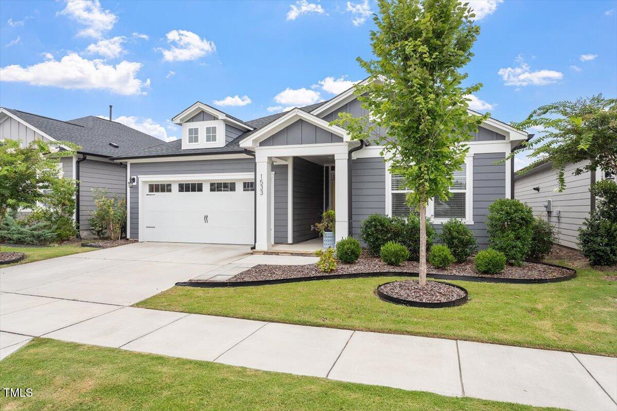 1533 Lone Prairie Drive