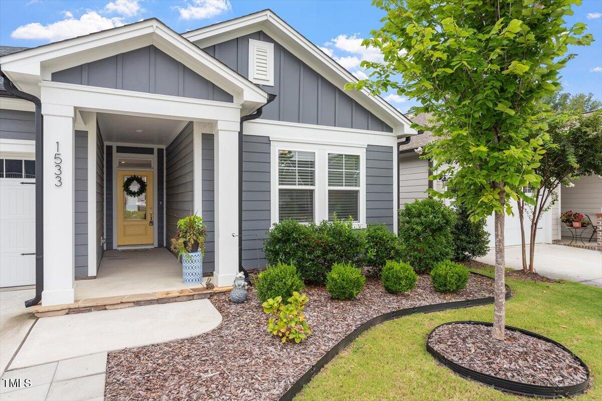 1533 Lone Prairie Drive