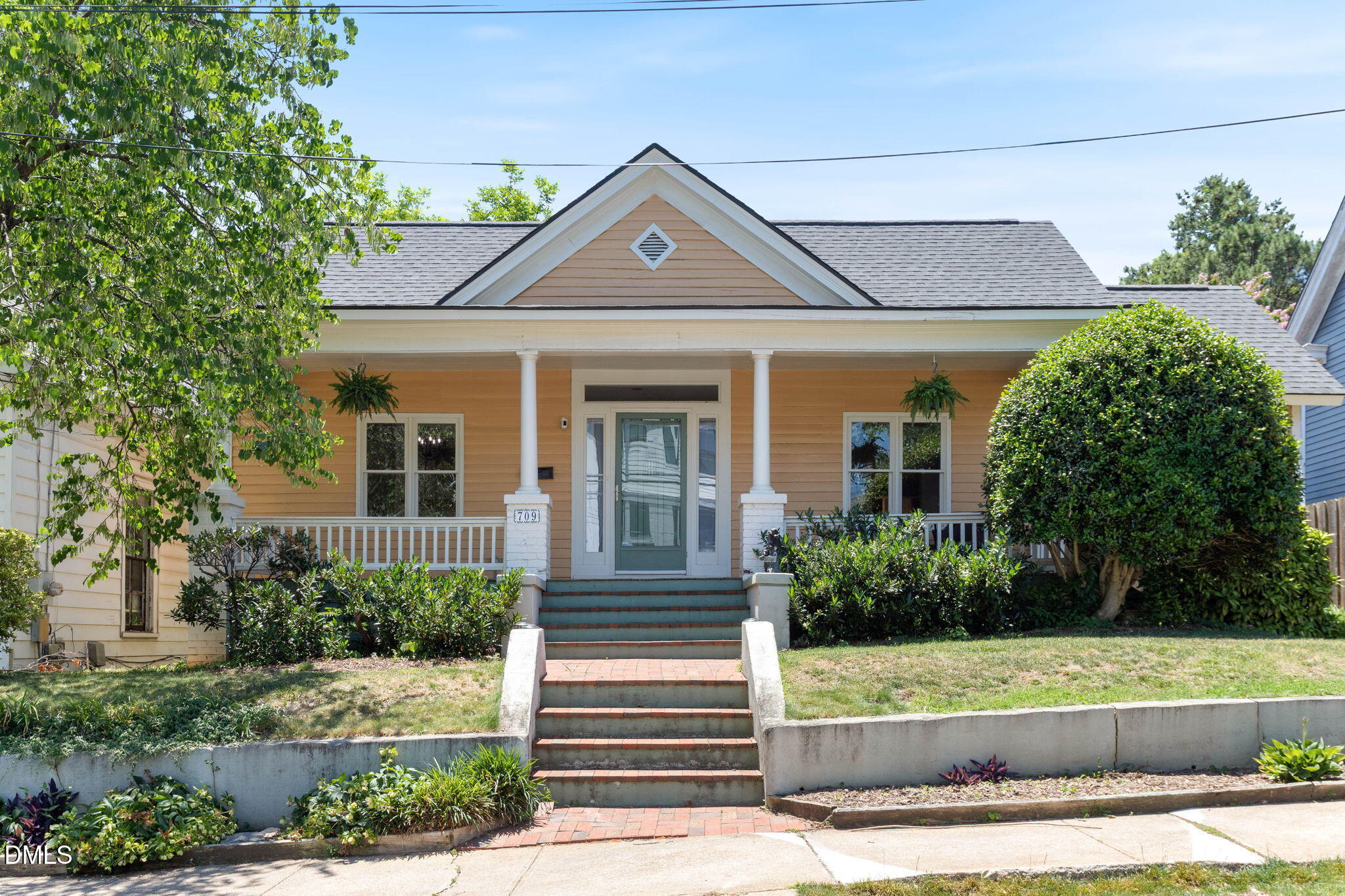 709 W North Street