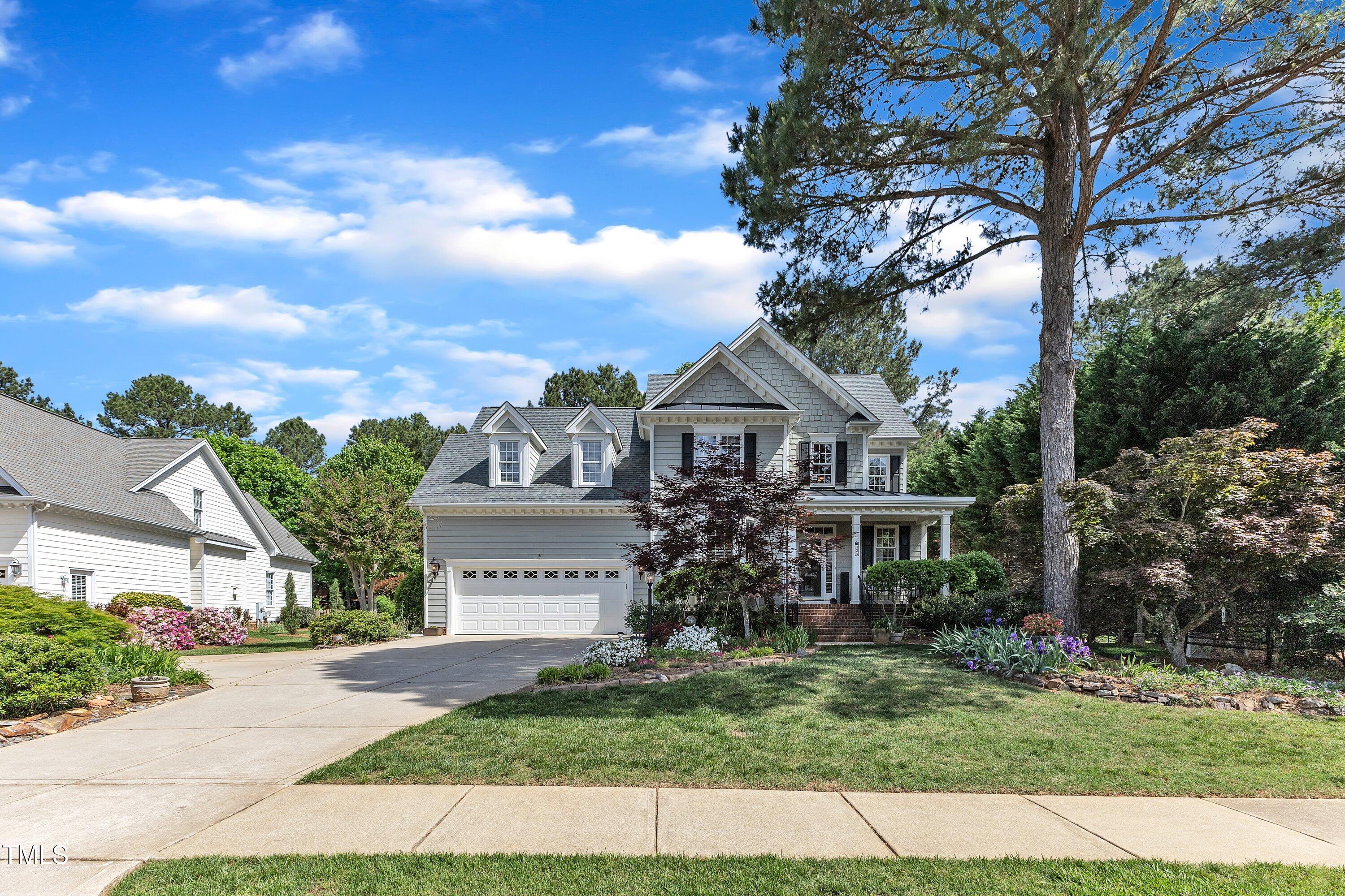 733 Hadrian Drive