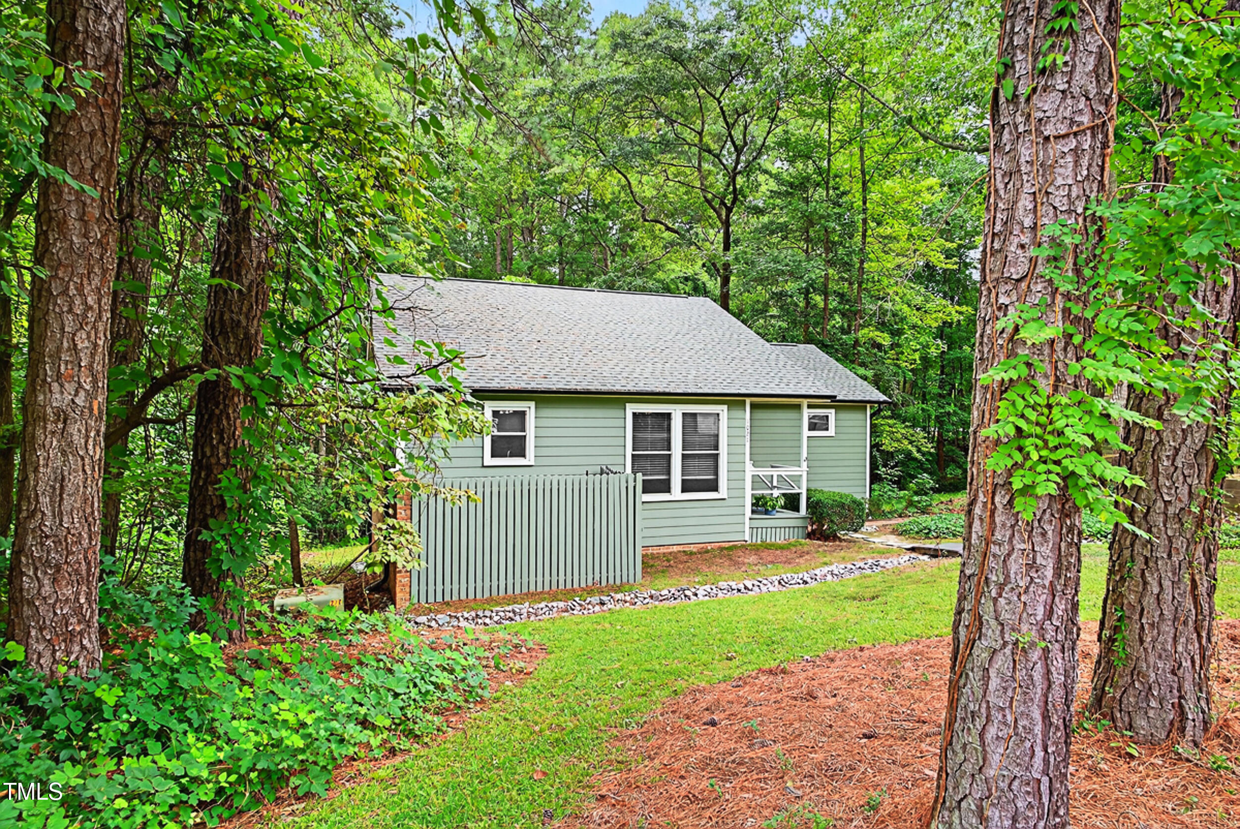 1021 N Windrace Trail