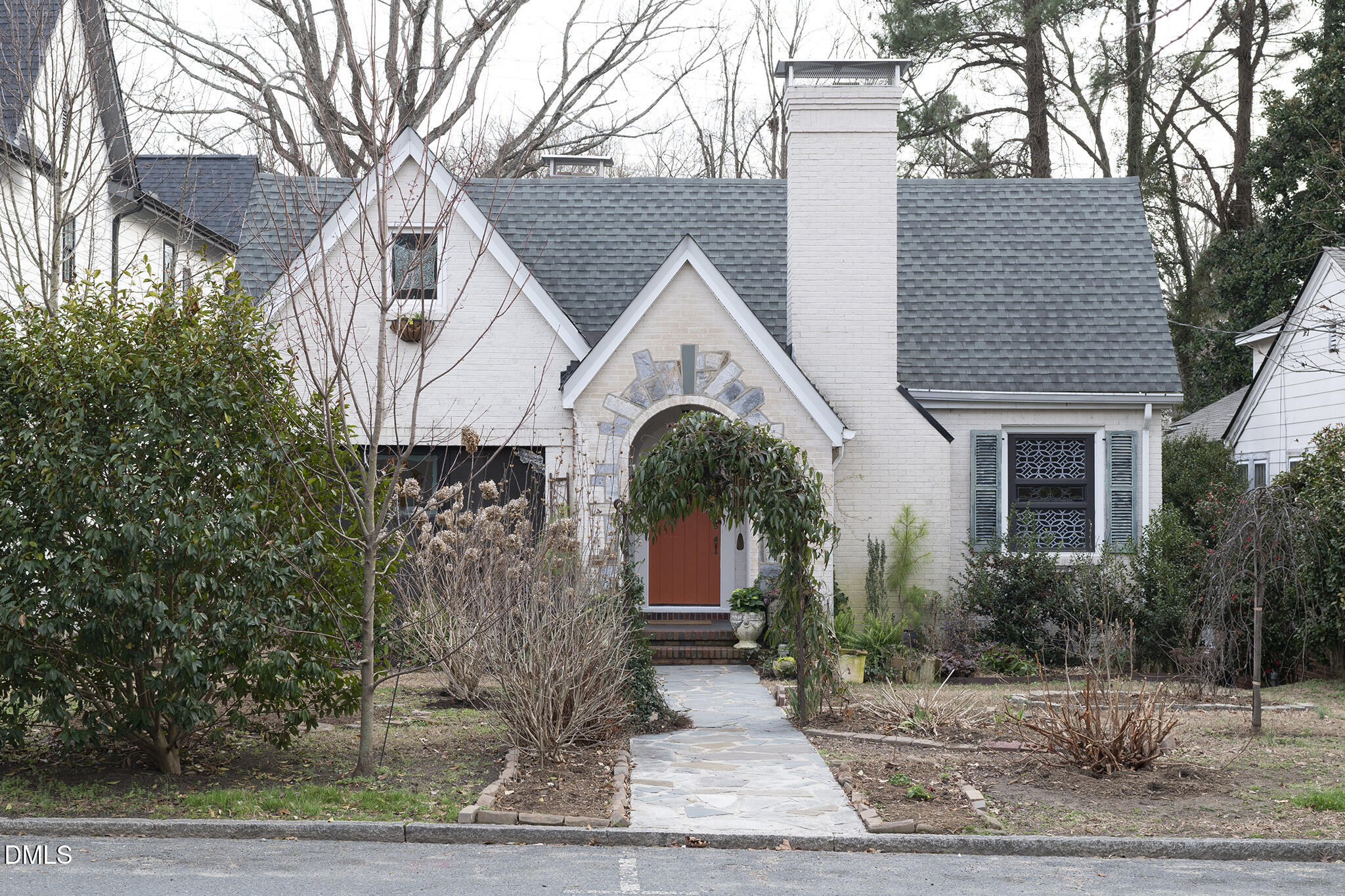 111 W Markham Avenue