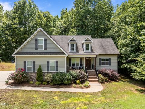45 Chaucer Court W Zebulon NC 27597