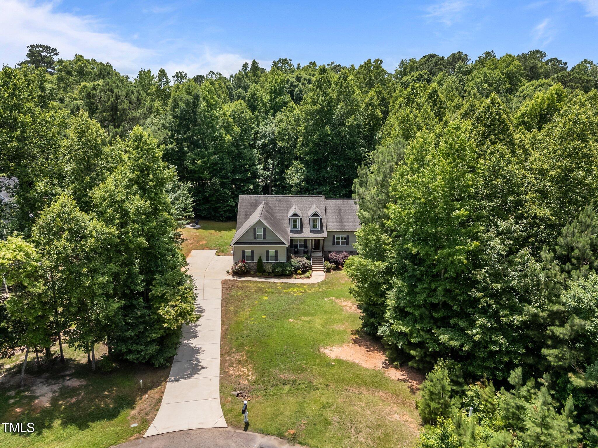 45 Chaucer Court W