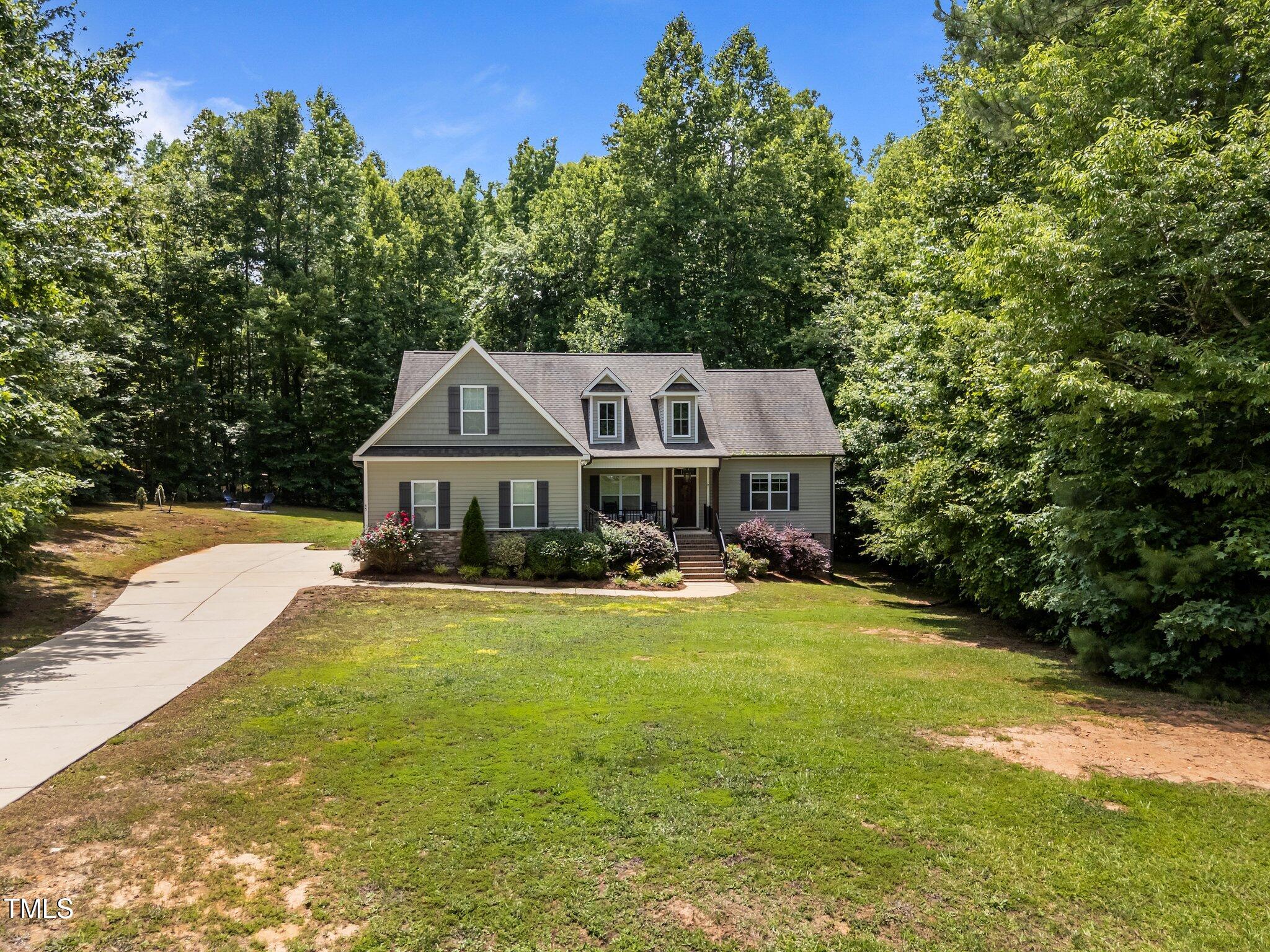 45 Chaucer Court W