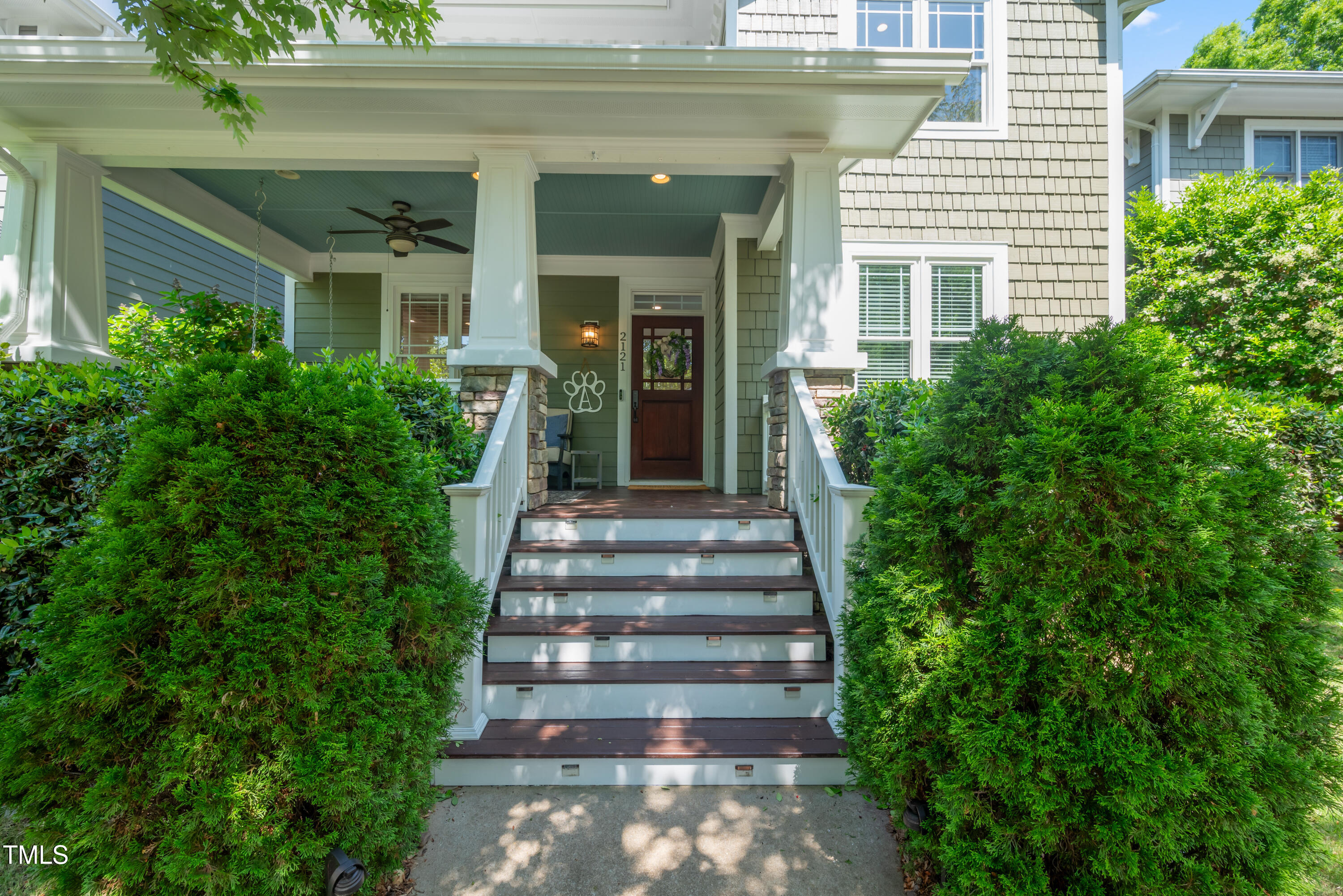 2121 Karns Place