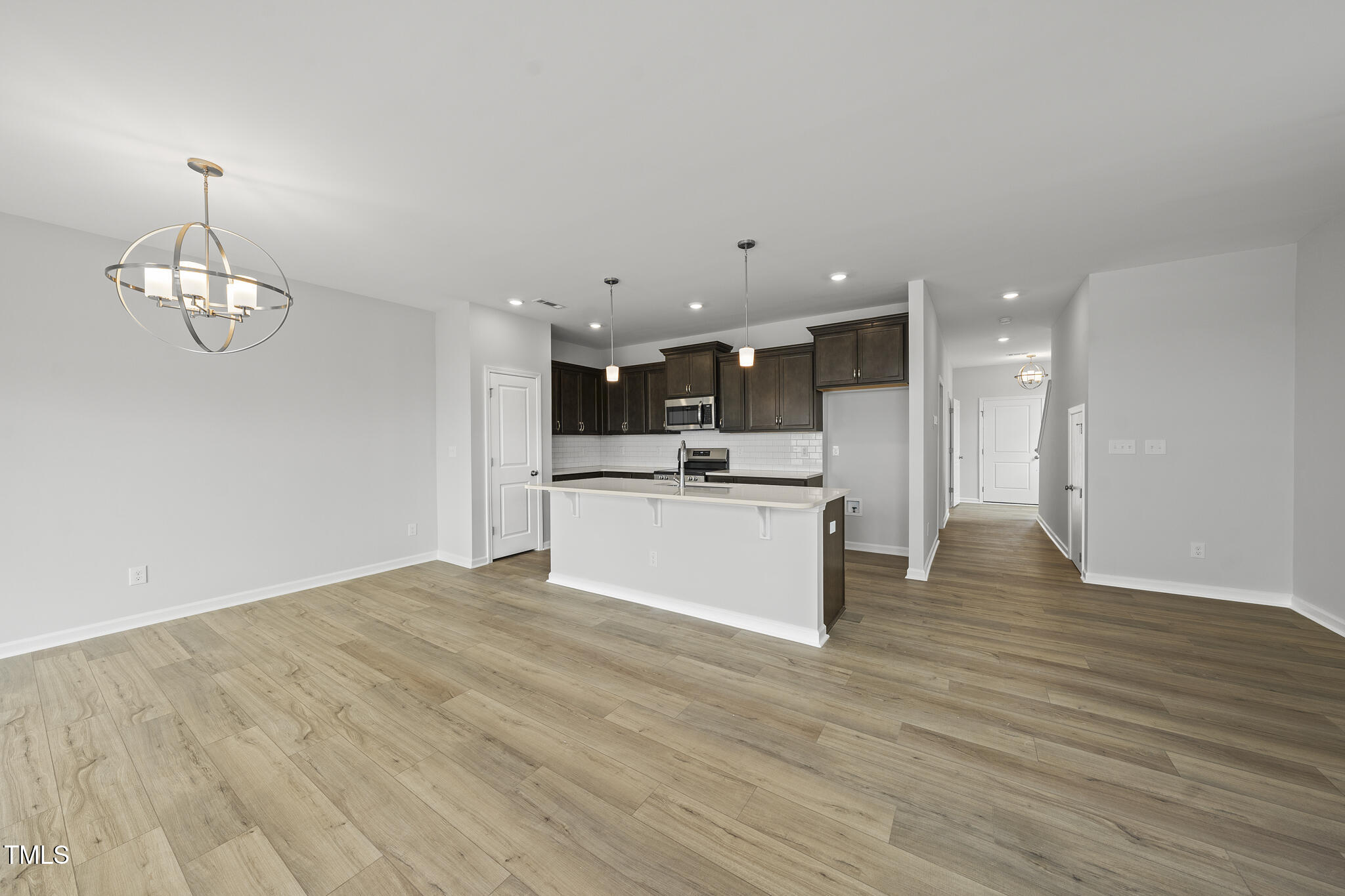 108 Ripple Way 319