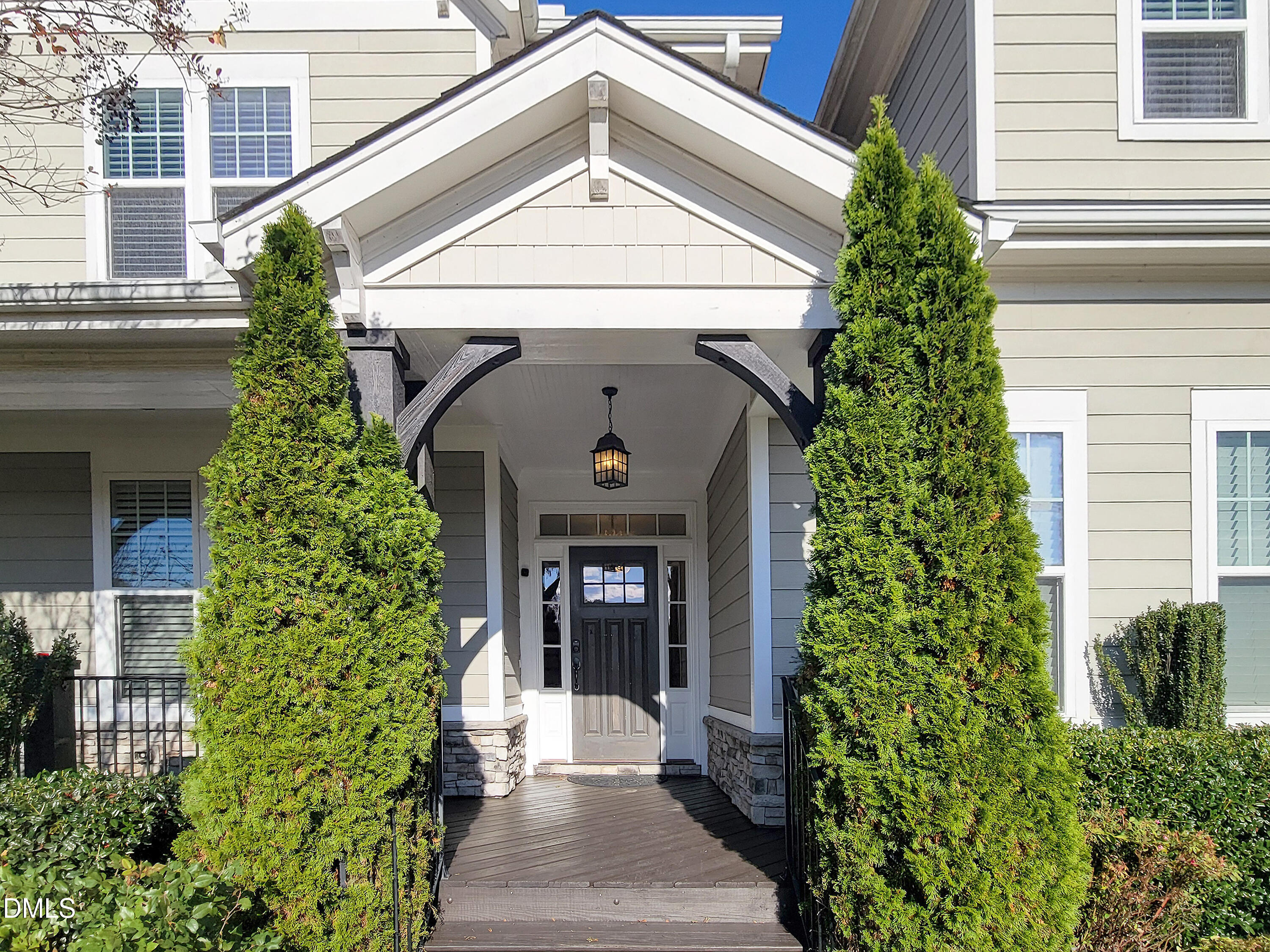 3320 Heathrowe Grove Court