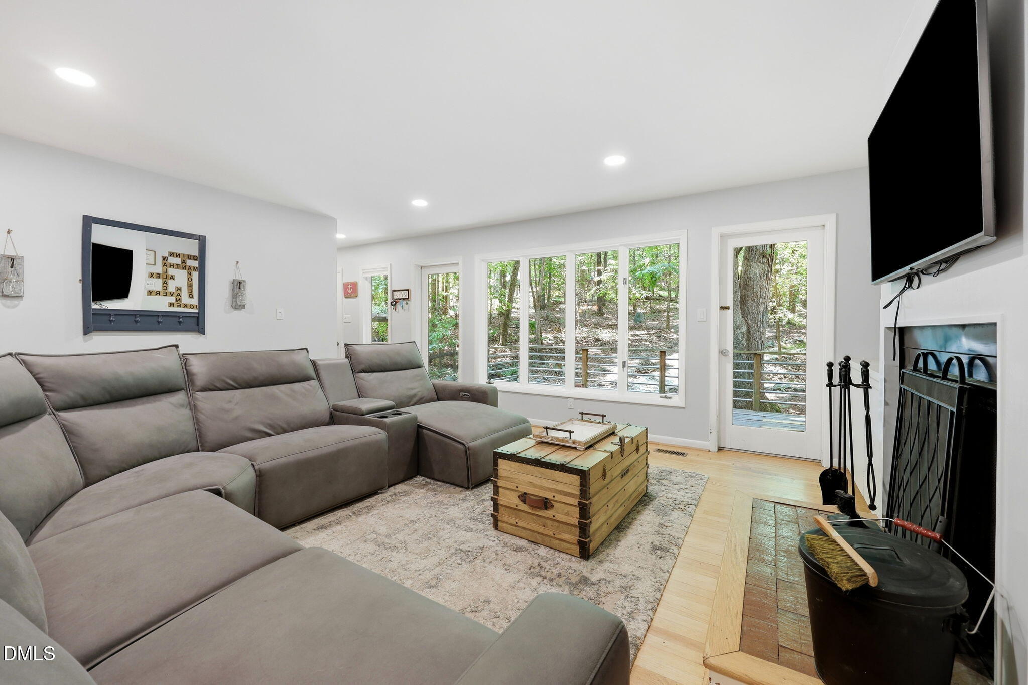 3513 Travis Court