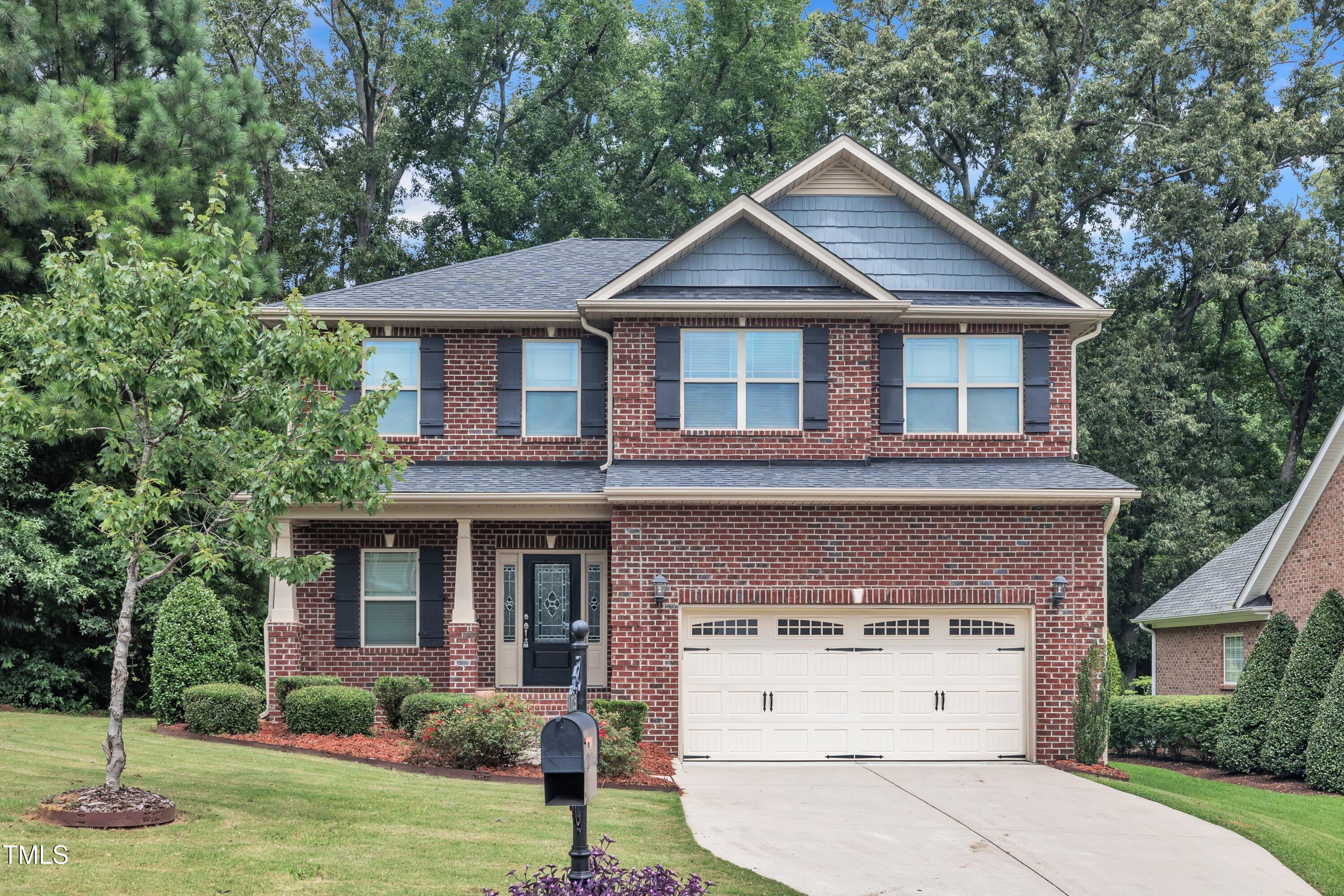 105 Valleycruise Circle