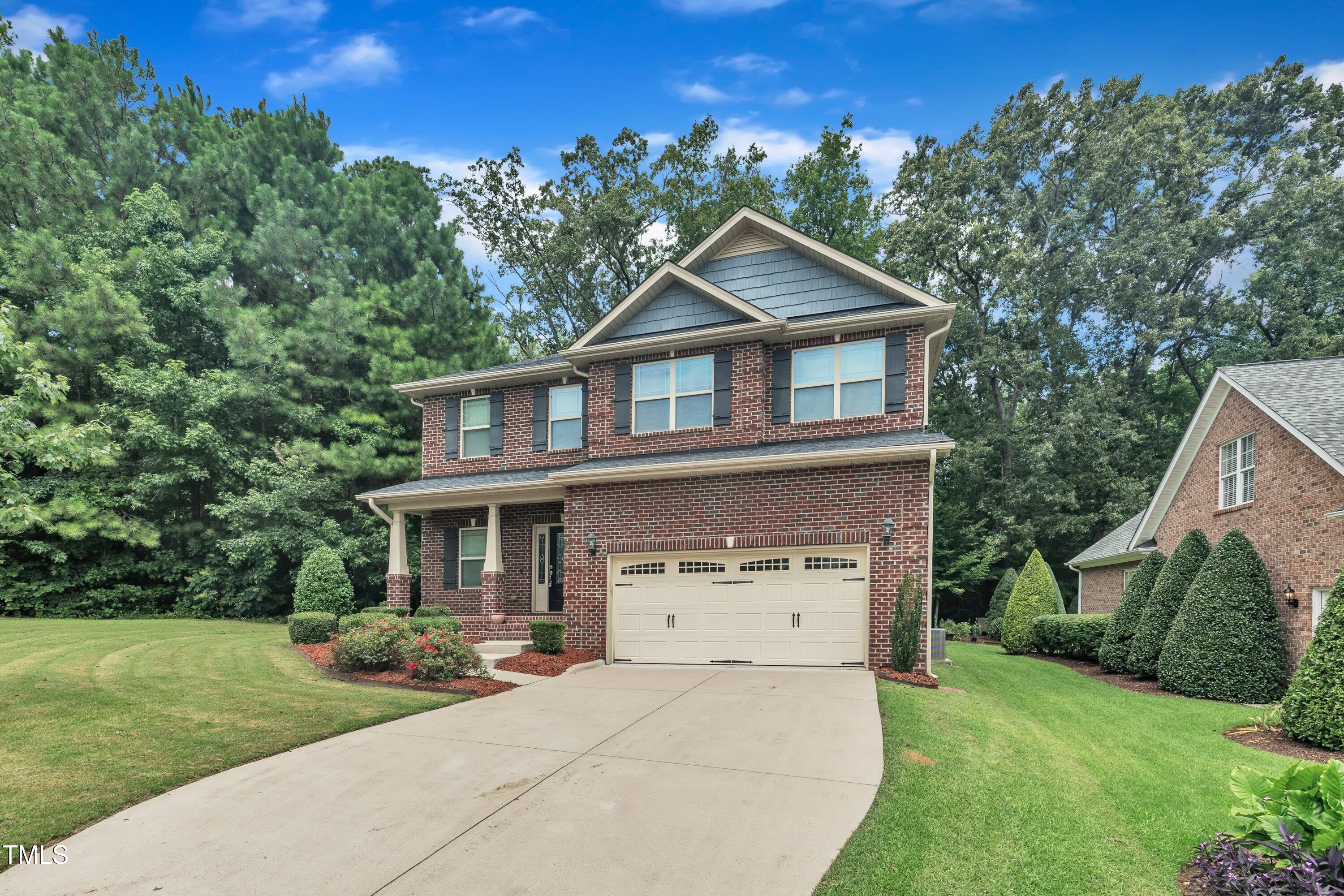 105 Valleycruise Circle