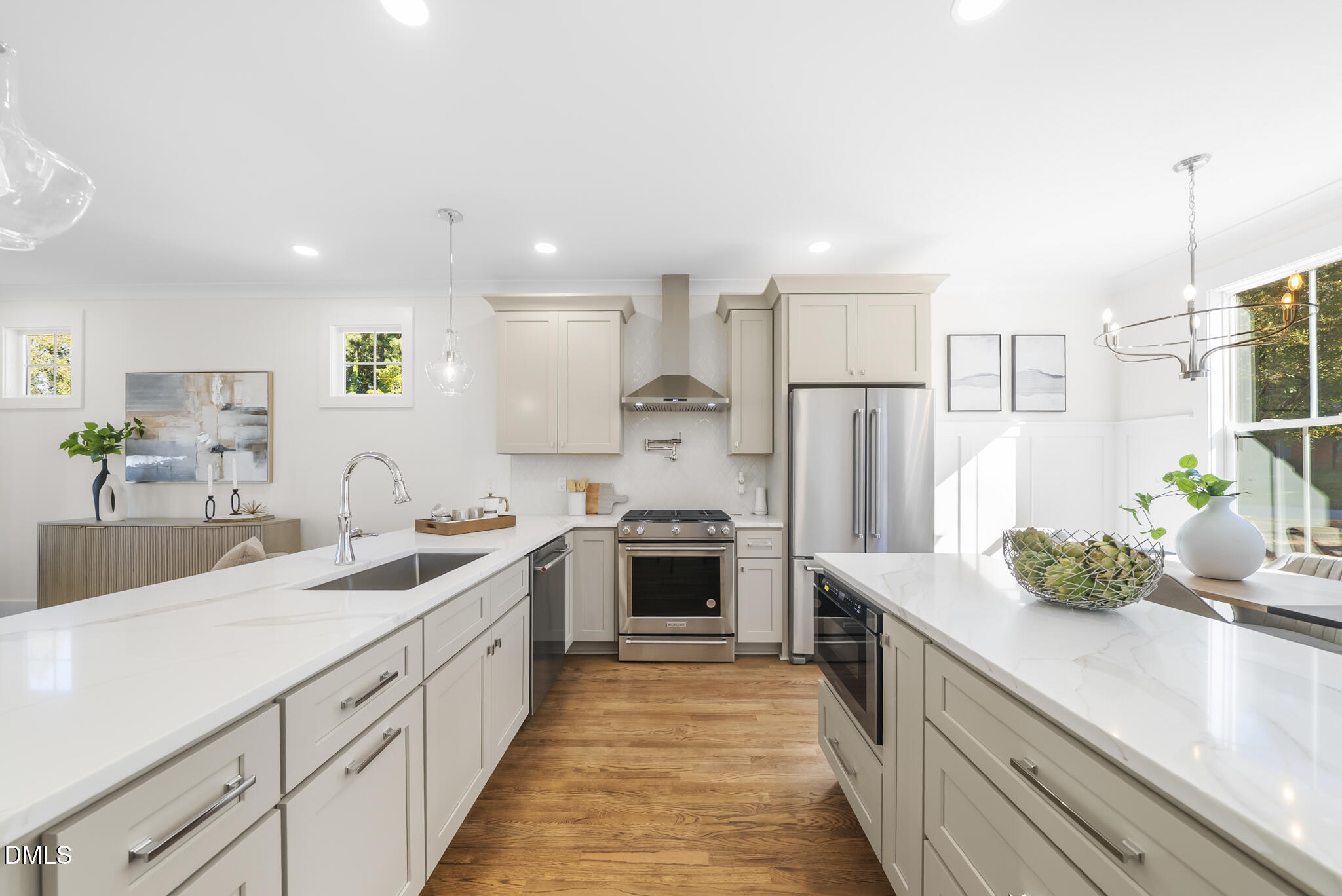 2538 W Wilson Street