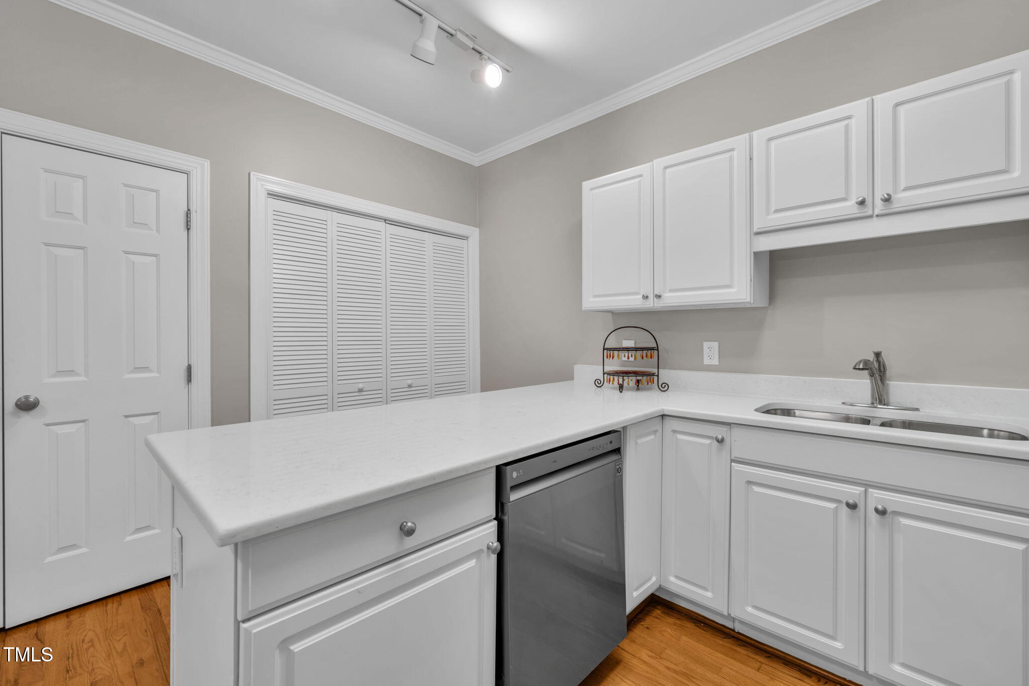 311 Lord Byron Court