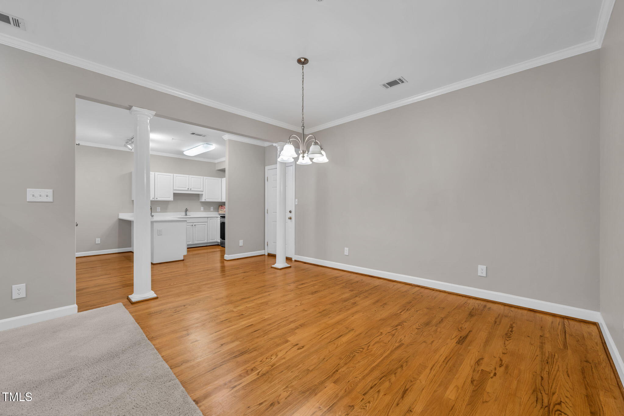 311 Lord Byron Court