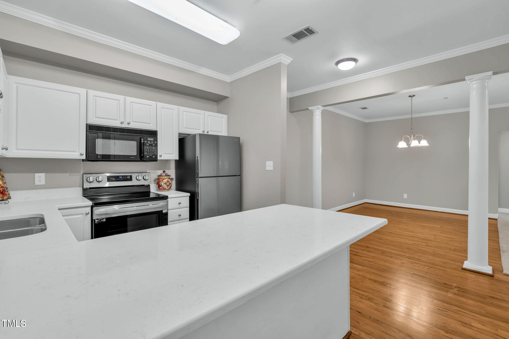 311 Lord Byron Court
