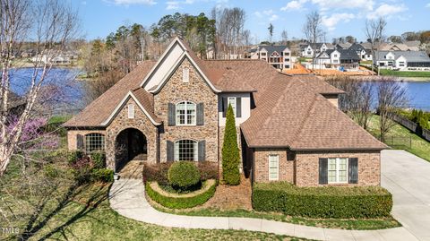 915 Dunleigh Drive Burlington NC 27215