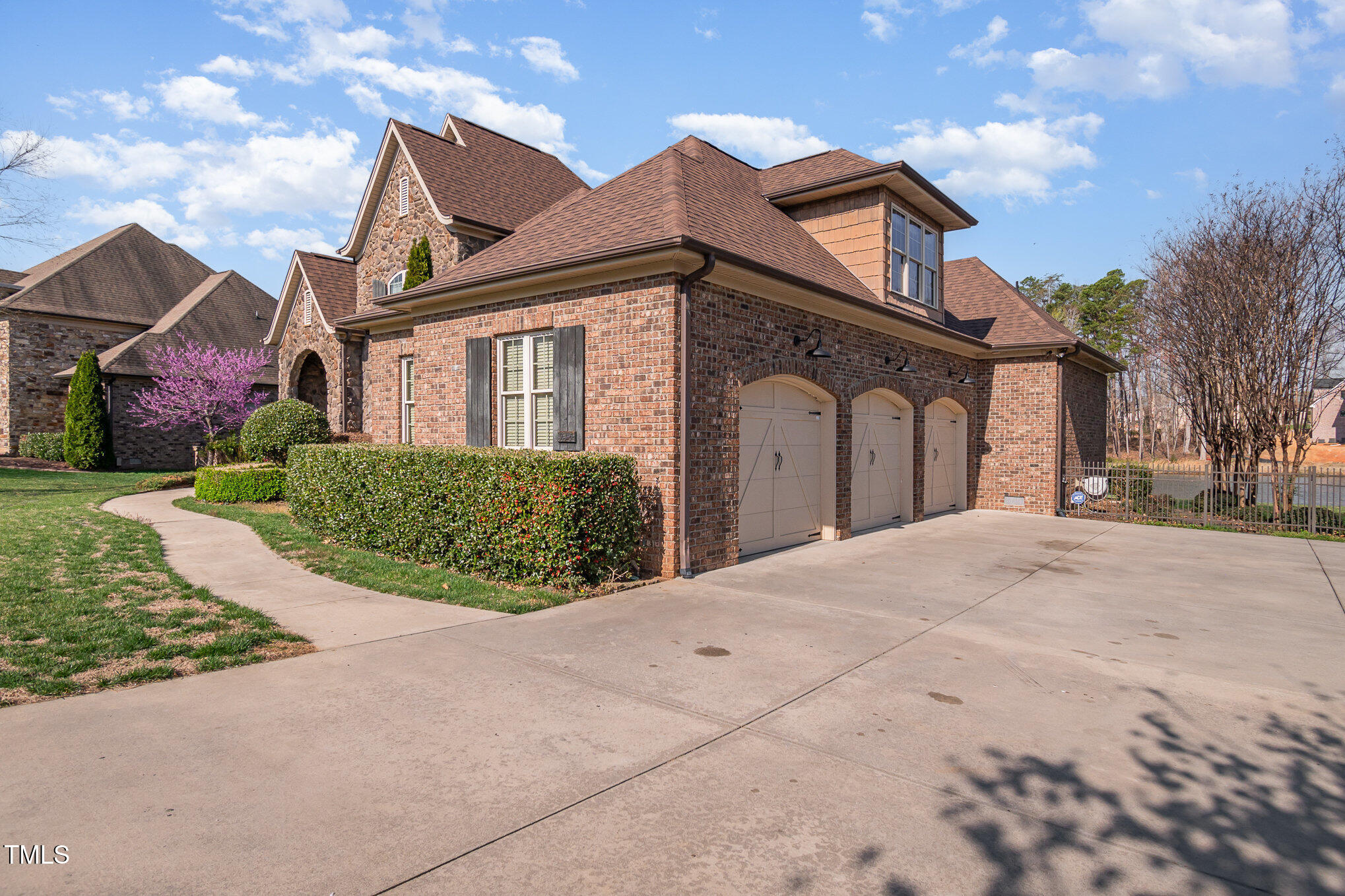 915 Dunleigh Drive