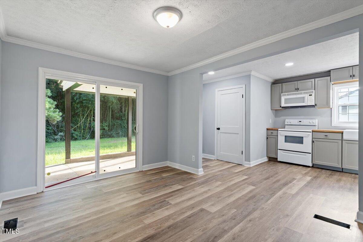 Erwin, North Carolina 28339, United States, 3 Bedrooms Bedrooms, ,2 BathroomsBathrooms,Residential,Coming Soon,179050