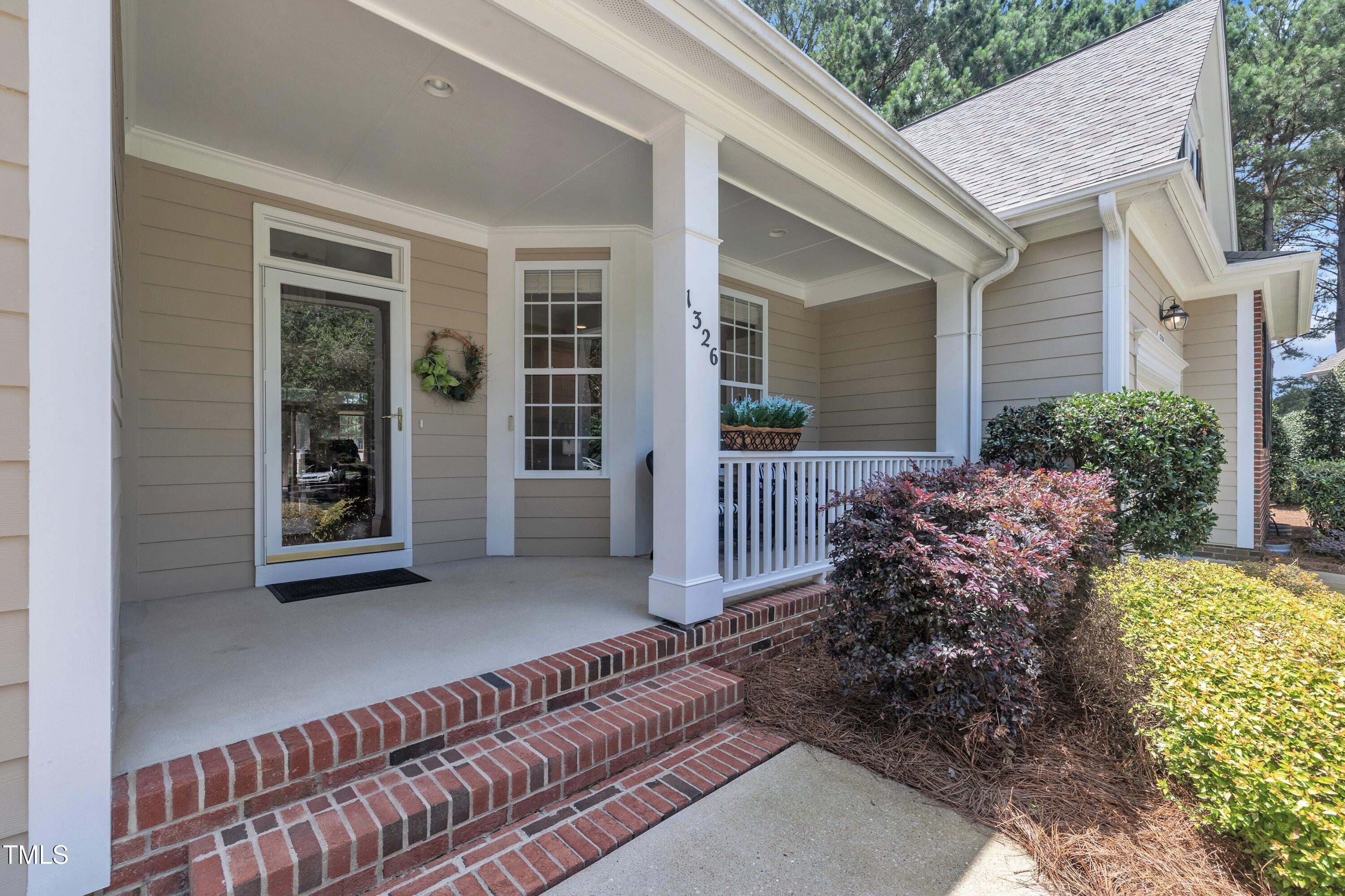 1326 Fairview Club Drive