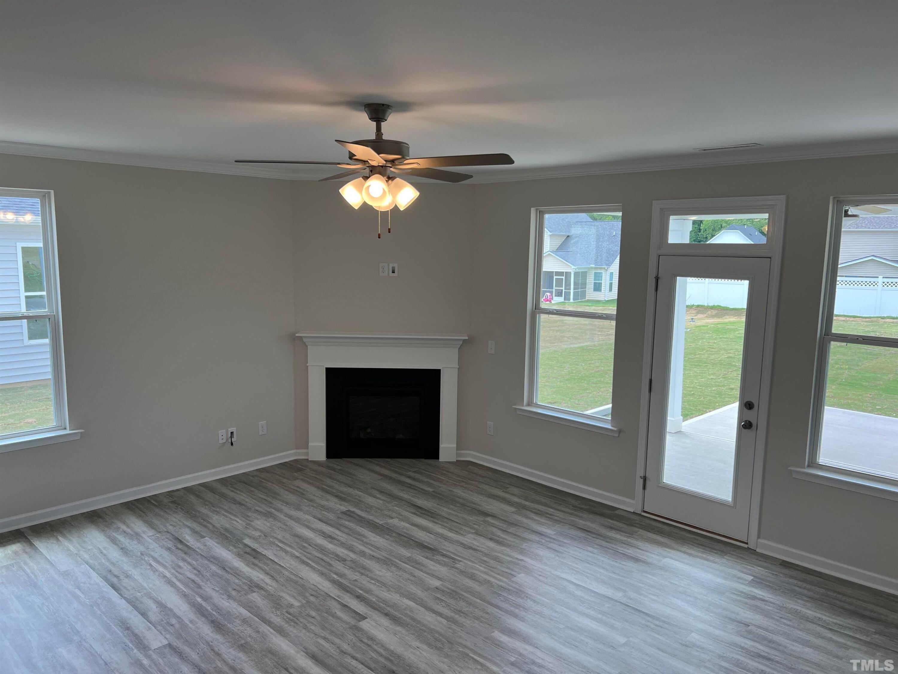 248 Streamliner Boulevard