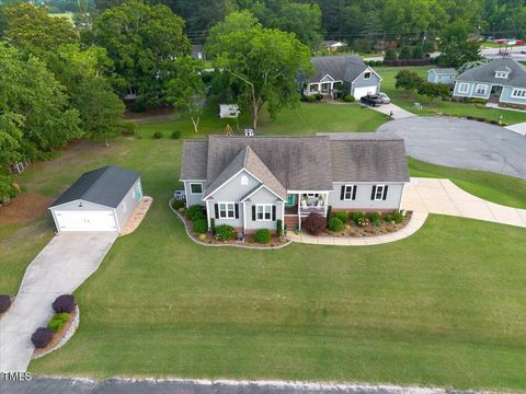 817 Mossy Oak Drive Fuquay Varina NC 27526