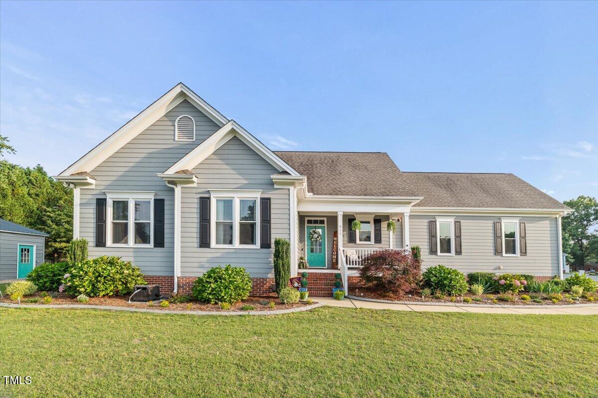 817 Mossy Oak Drive