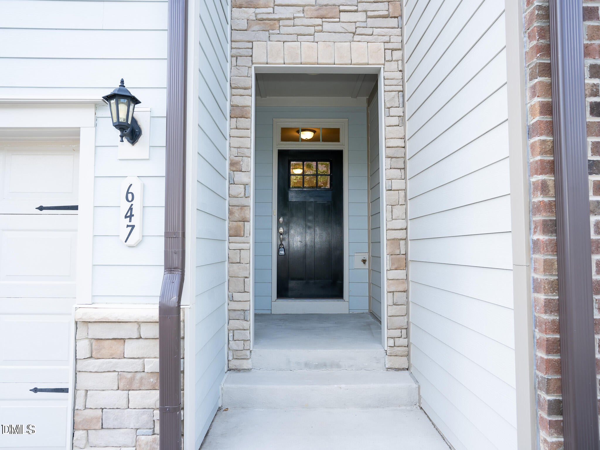 647 Newlyn Drive