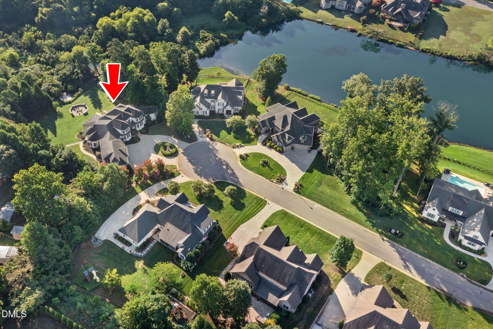 1326 Lochshire Drive