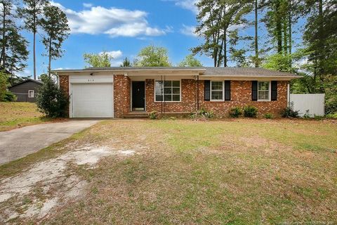 614 E Raynor Drive, Fayetteville, NC 28311 - MLS#: LP725024