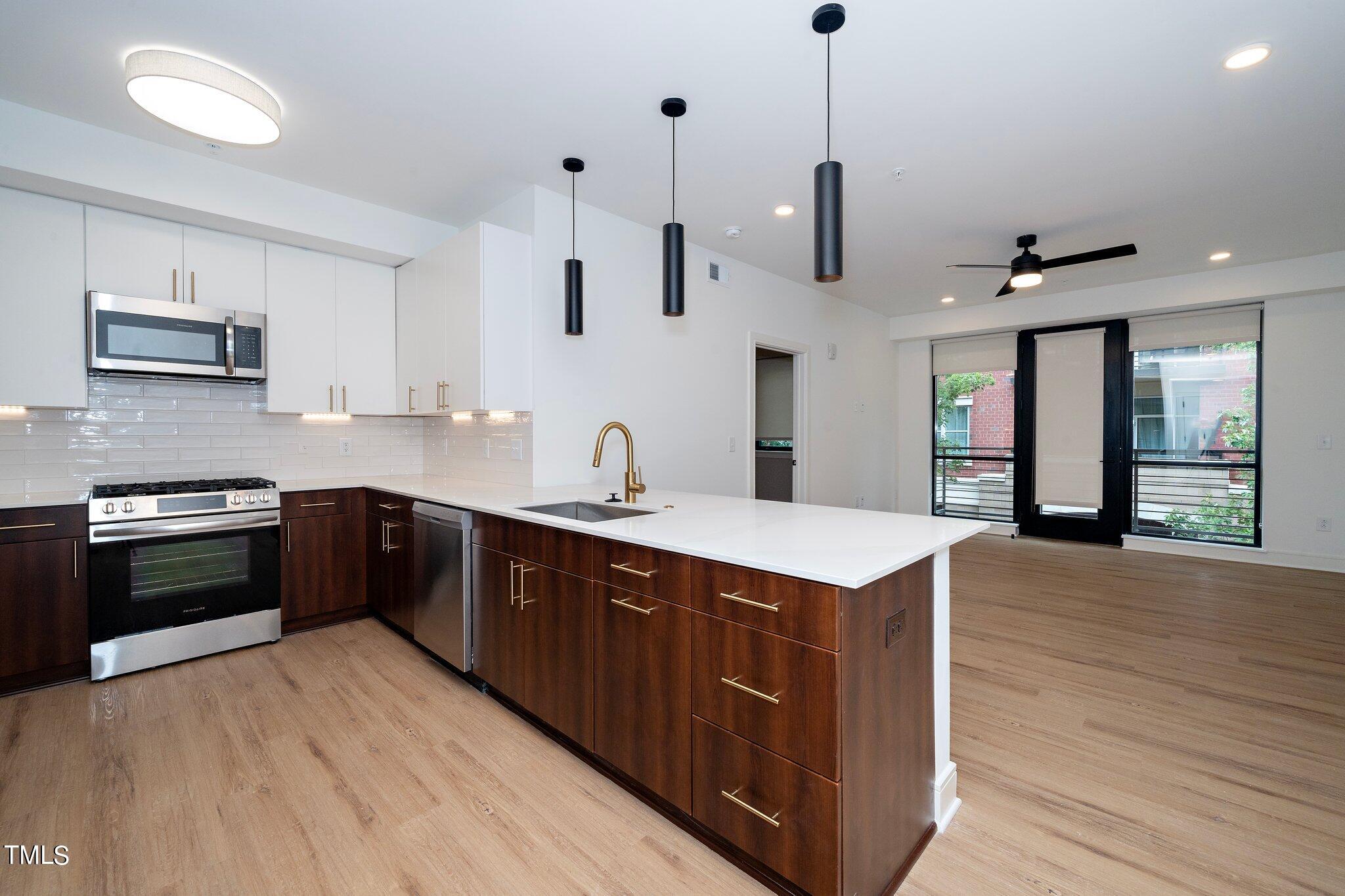 615 W Peace Street 306