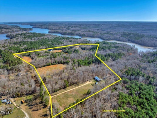 560 LITTLE ROSEWOOD LN, HENDERSON, NC 27537 - Image 527b1f52d5c813fd28b8b00d2b92fa7c/184322267