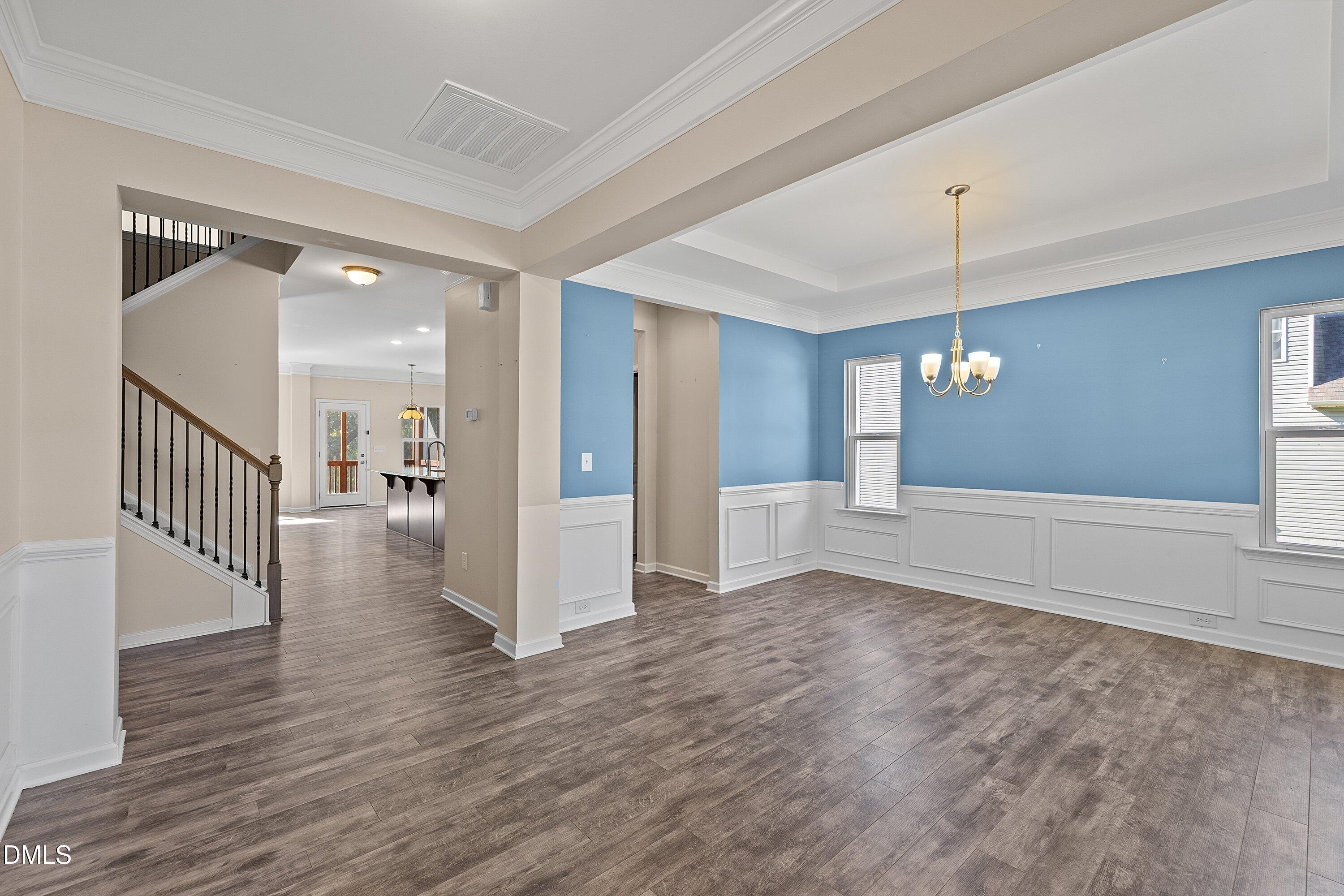 2579 Valley Drive