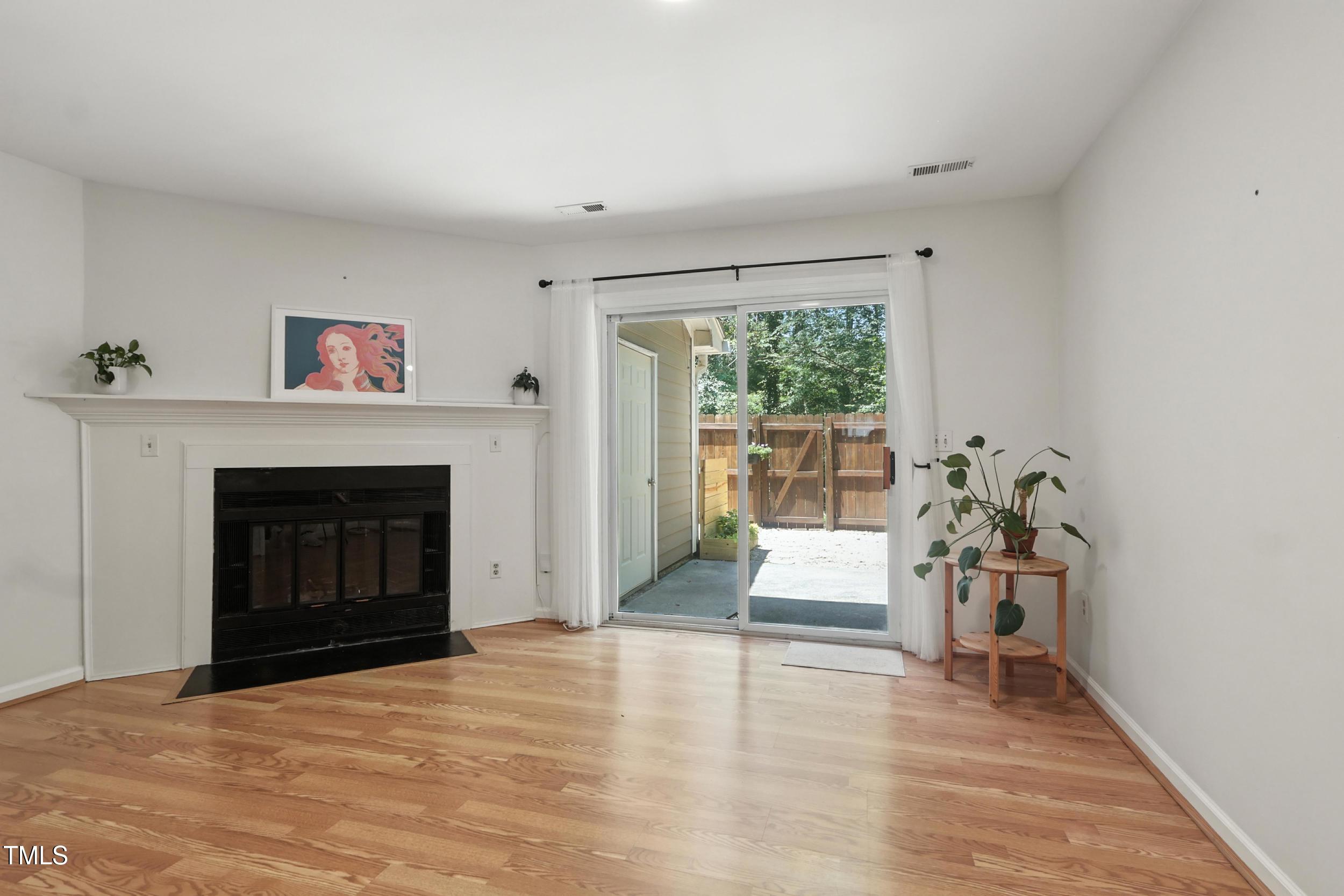 15 Hartford Court