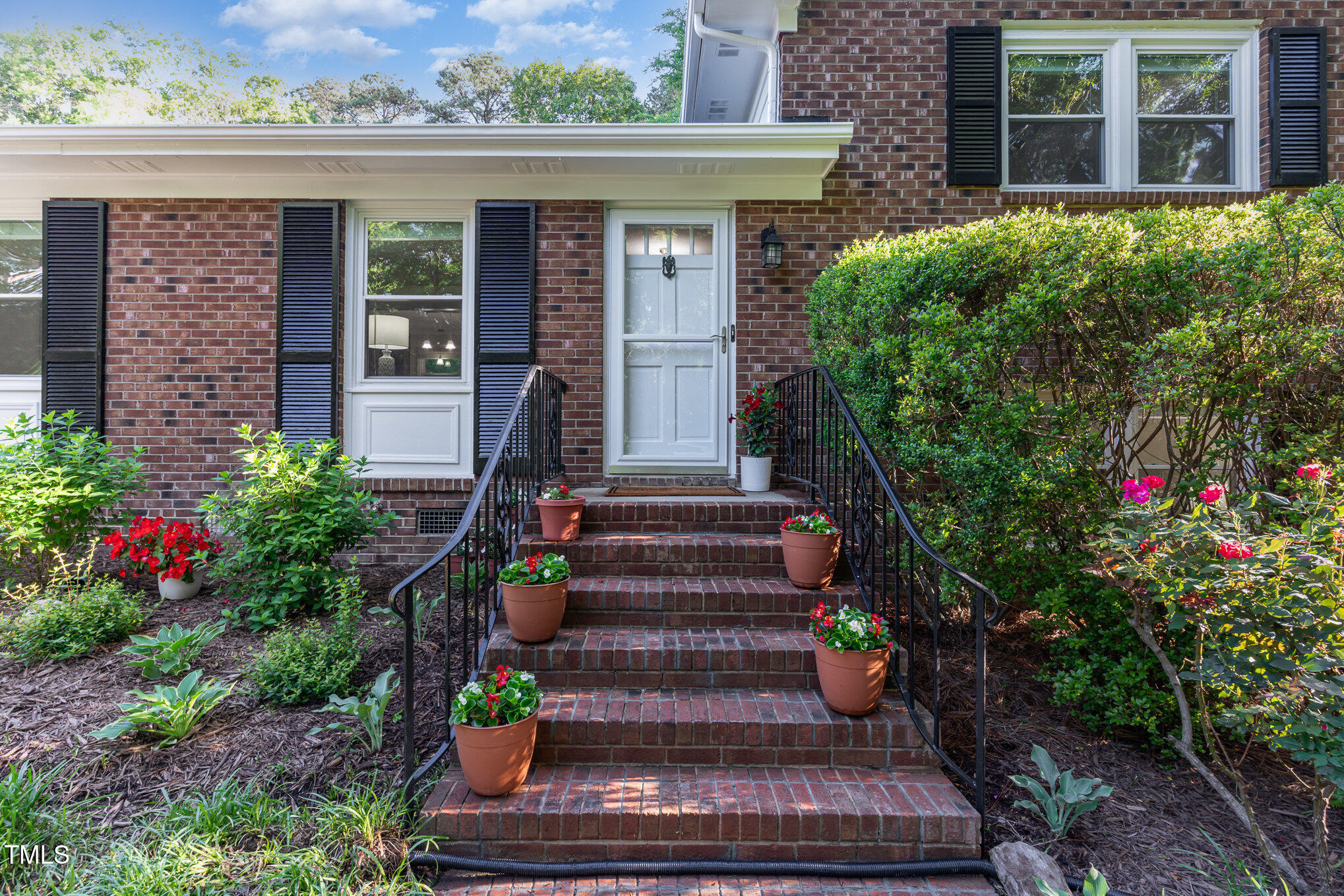 241 E Cornwall Road