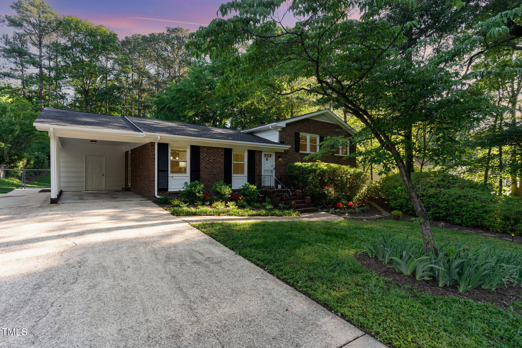 241 E Cornwall Road