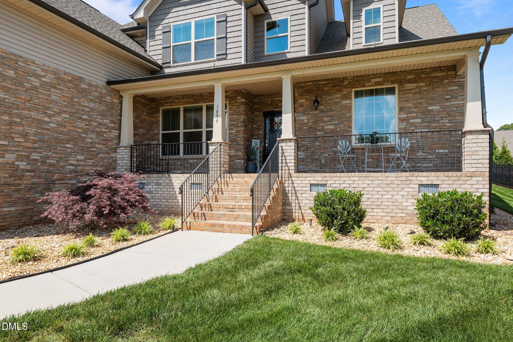1096 Crestwell Drive