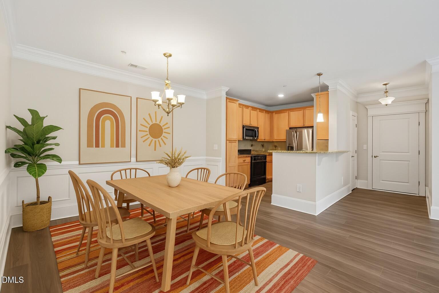 501 Finsbury Street 204