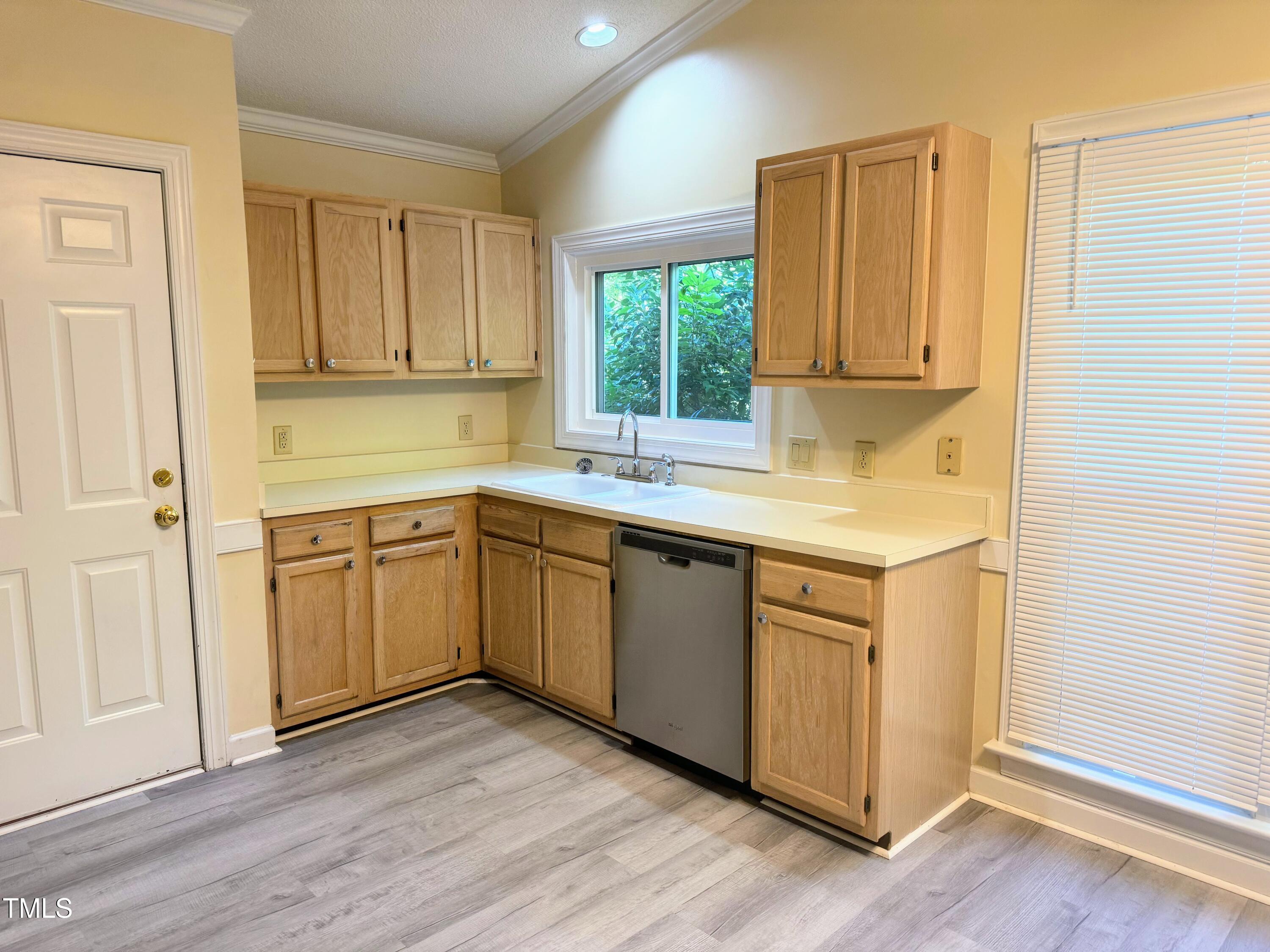 3229 Hiking Trail