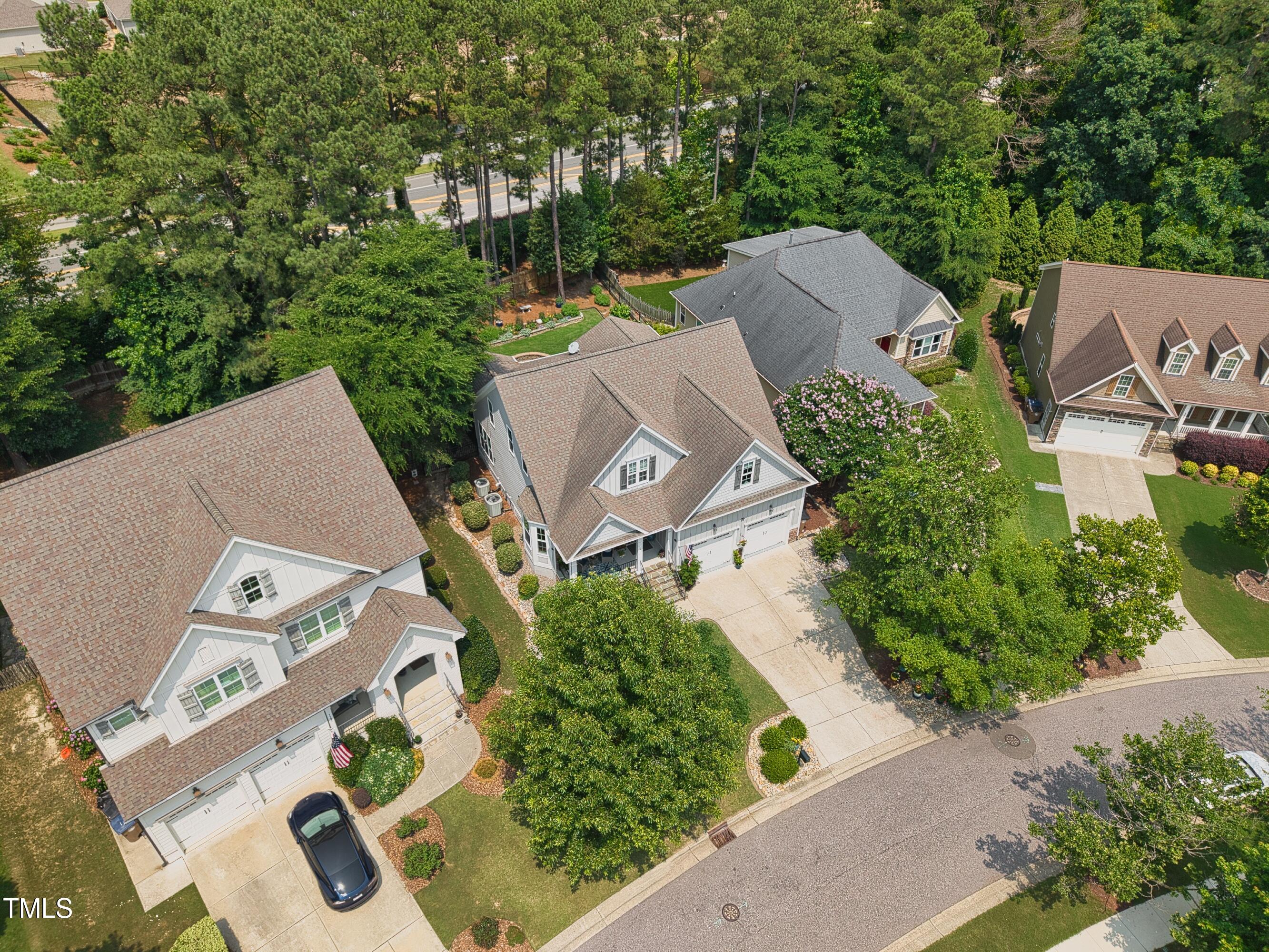 1161 Golden Star Way