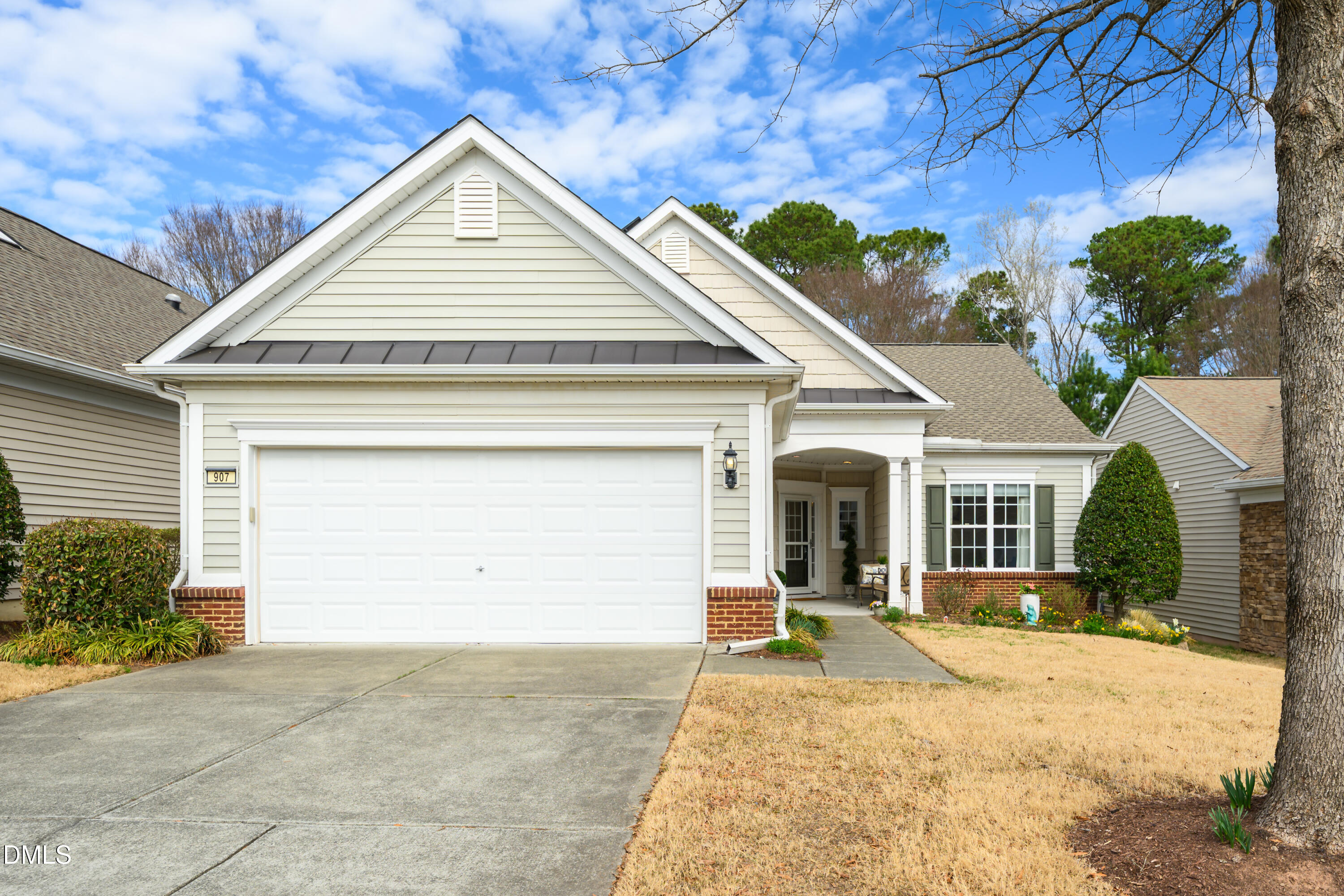 907 Footbridge Place