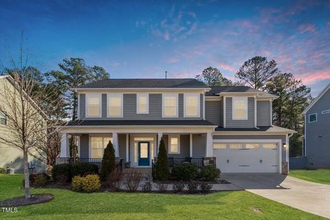 401 River Falls Drive Apex NC 27539