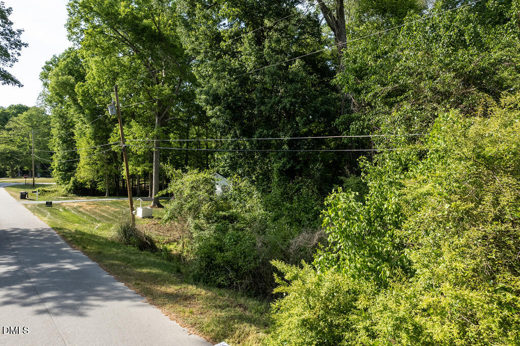 5809 Meadowlark Lane