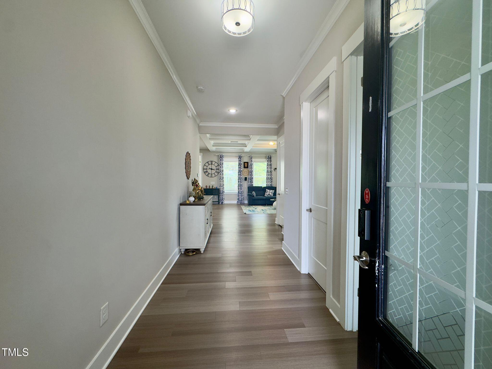 2123 Leo Drive