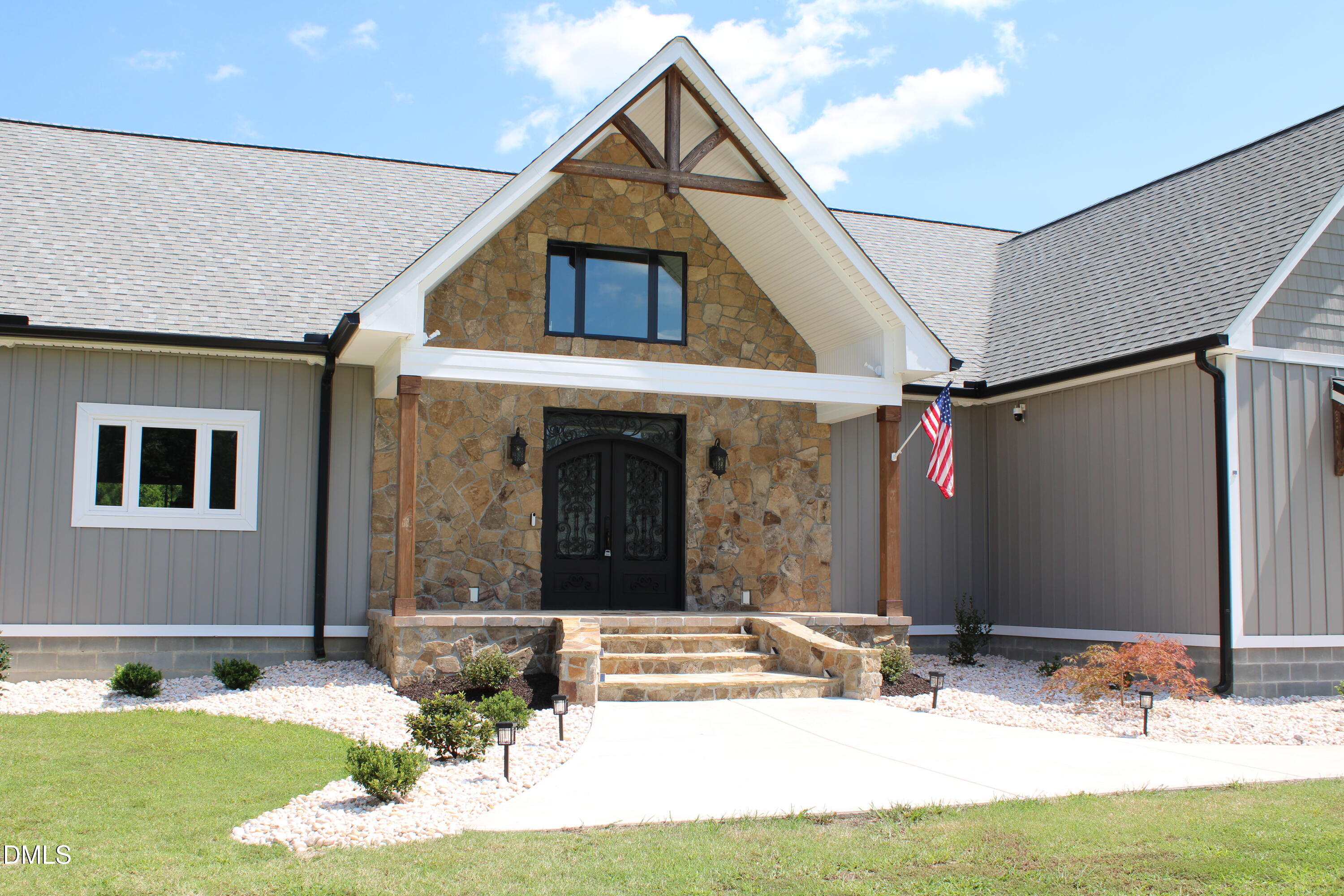 2715 Motts Way