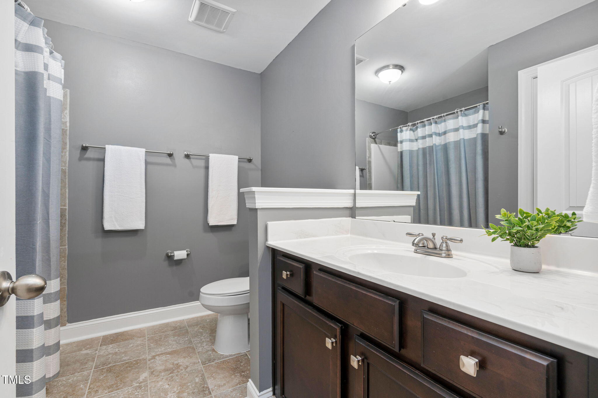 Knightdale, North Carolina 27545, United States, 4 Bedrooms Bedrooms, ,3 BathroomsBathrooms,Residential,Active,172840