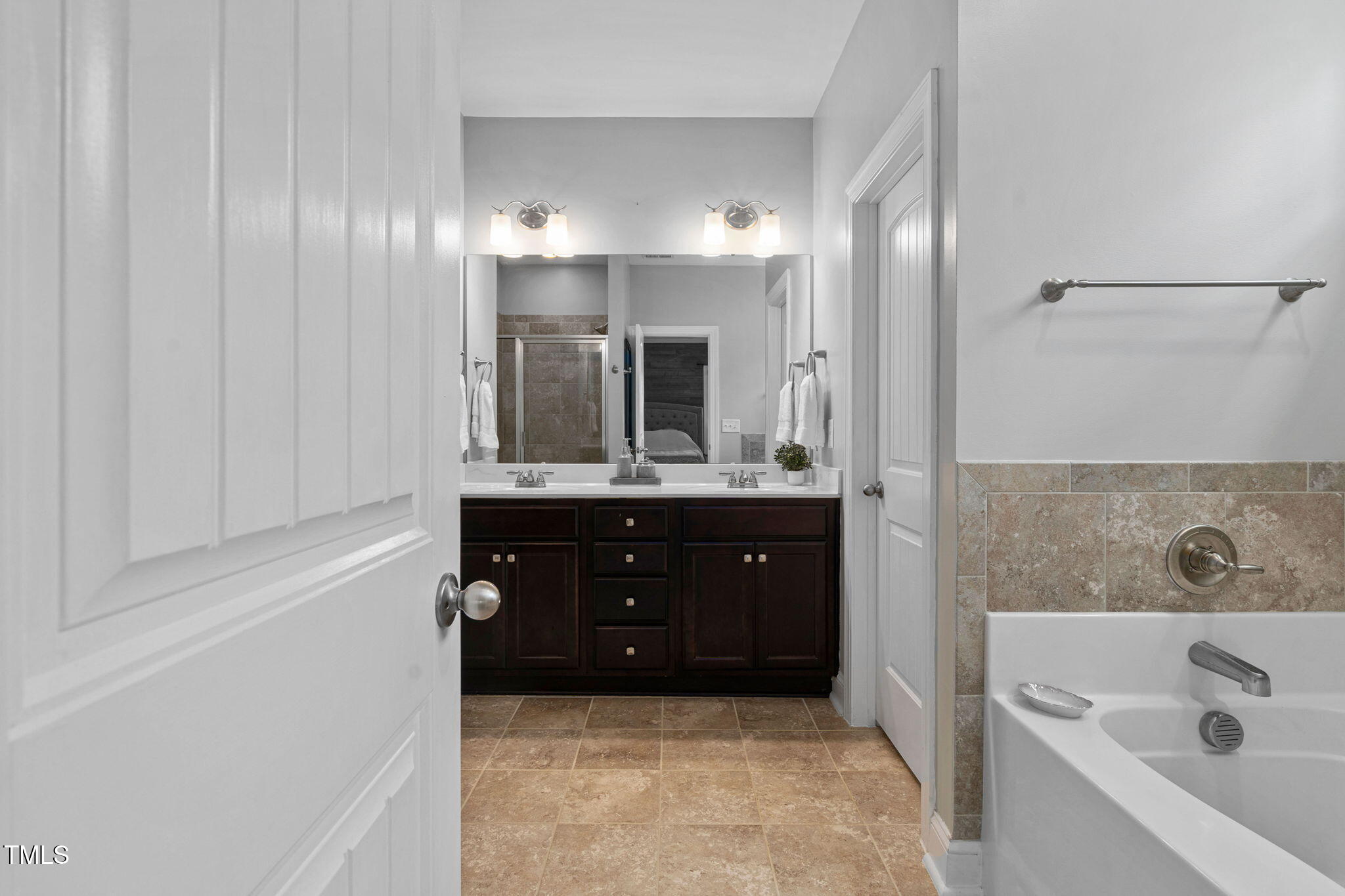 Knightdale, North Carolina 27545, United States, 4 Bedrooms Bedrooms, ,3 BathroomsBathrooms,Residential,Active,172840