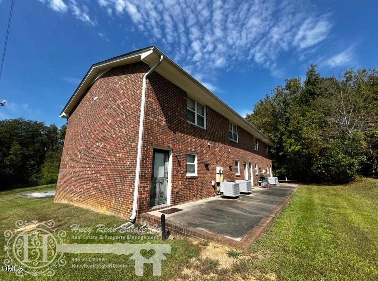 296 Seventh Avenue 3