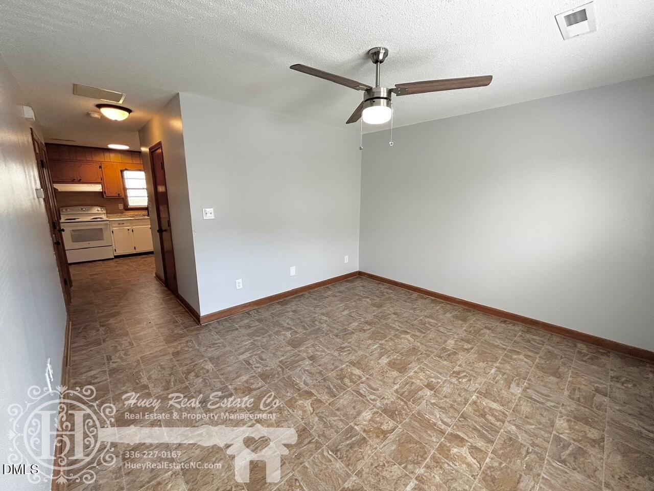 296 Seventh Avenue 3